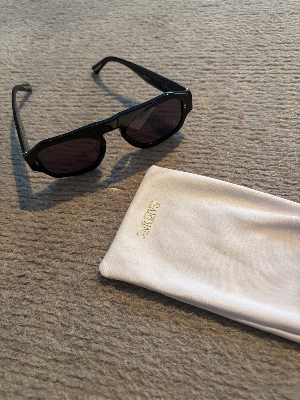 Sardine Louis Nouveau Noir Sunglasses - Picture 3 of 16